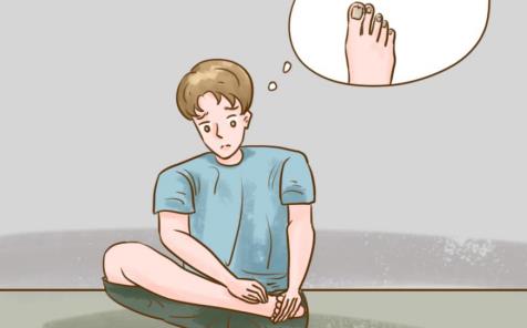 灰指甲的初期症状是指甲不平吗
