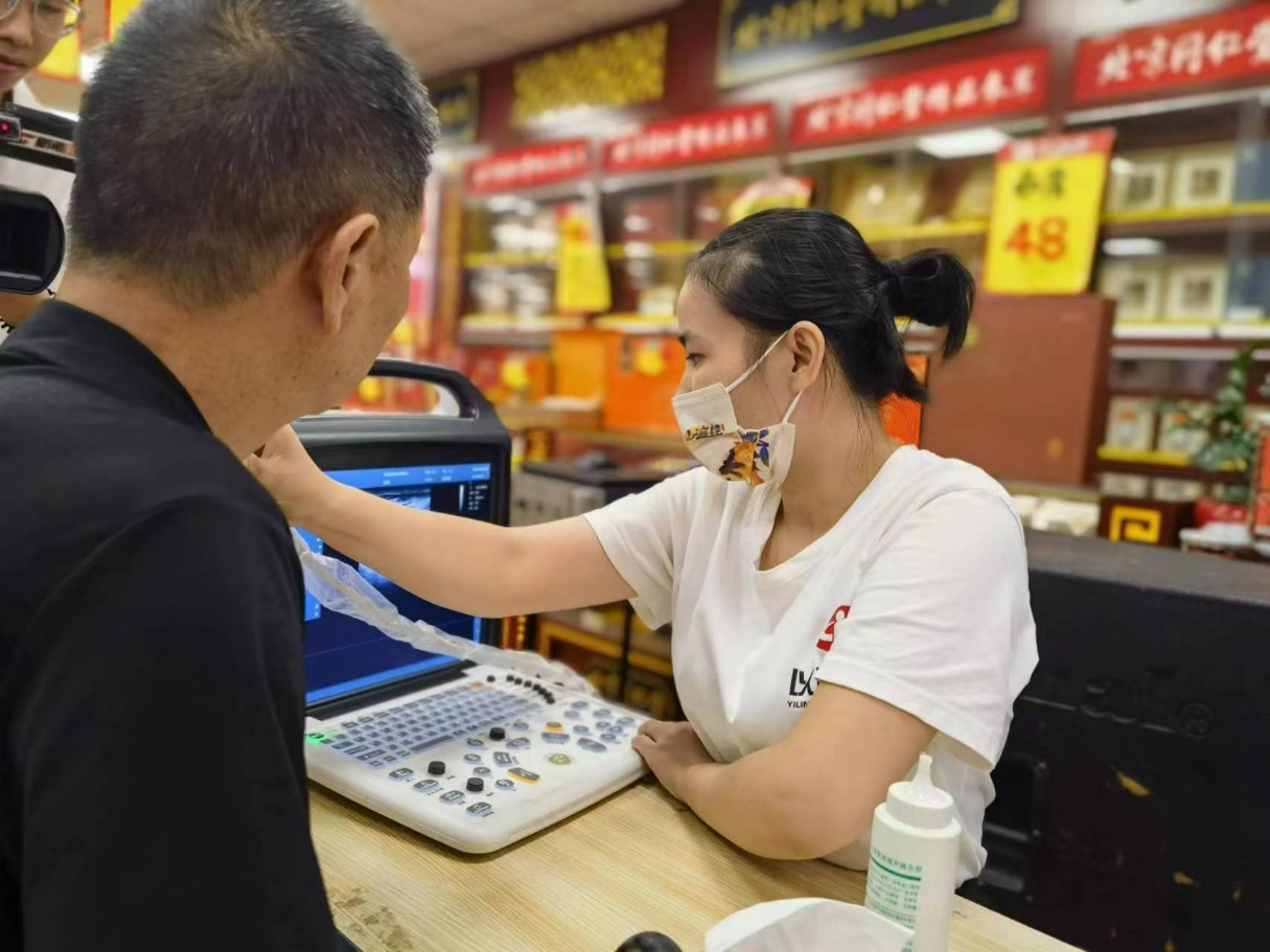 入秋如何预防感冒 知感冒防流感全民科普公益行走进南宁康全药店